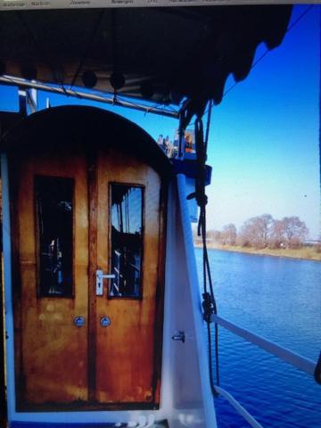 שטוטגרט Schiff Ahoy, Hotelschiff, Hausboot, Boot, Passagierschiff מראה חיצוני תמונה