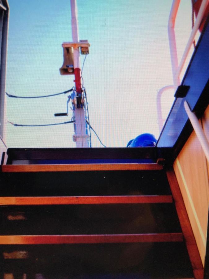 שטוטגרט Schiff Ahoy, Hotelschiff, Hausboot, Boot, Passagierschiff מראה חיצוני תמונה